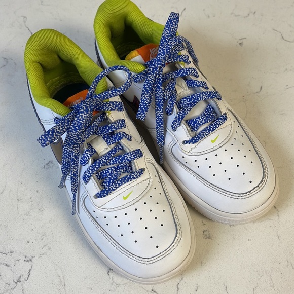 Nike Air Force 1 LV8 "Phygital" Grade School Boys' Shoe Size 1Y (DQ7770-100) - Picture 11 of 17